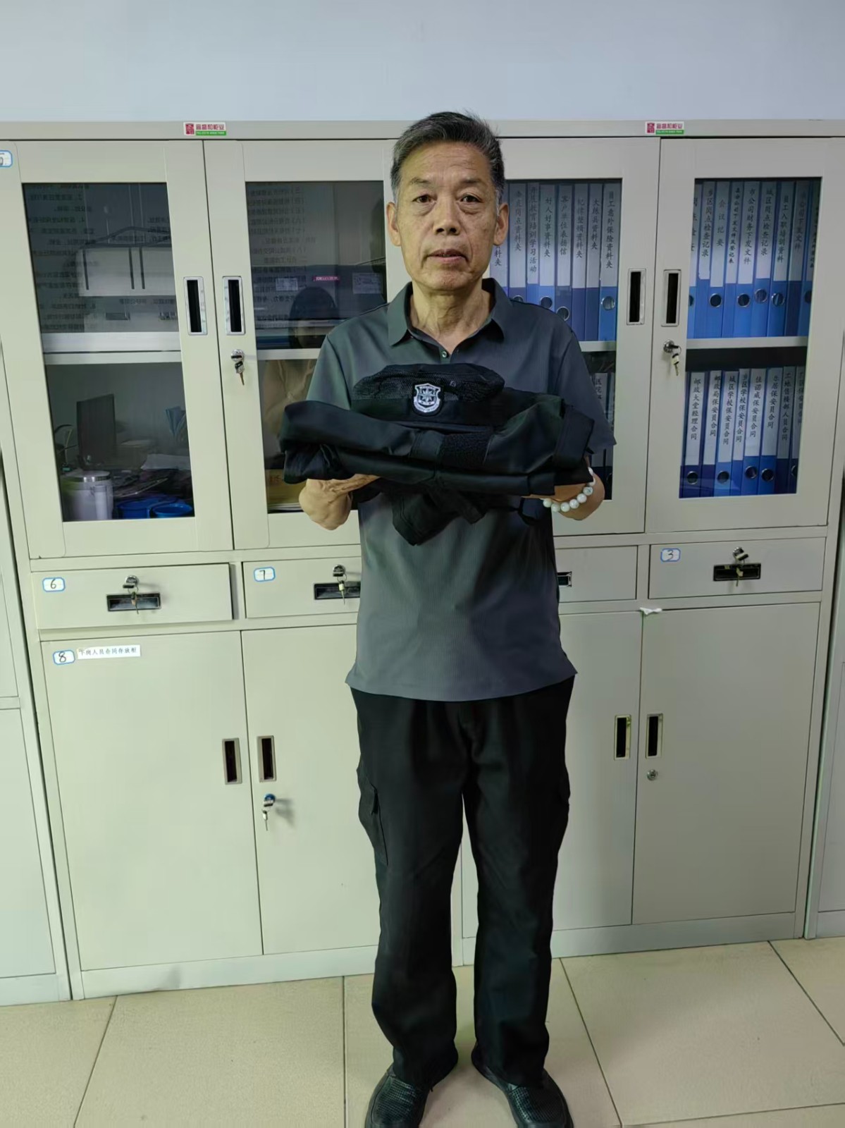 王勇.jpg